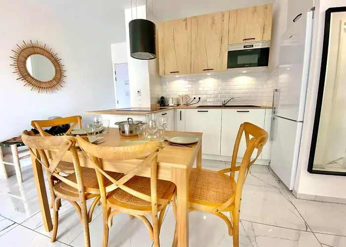 'cap Riviera' Proche Gare Et Centre Appartement